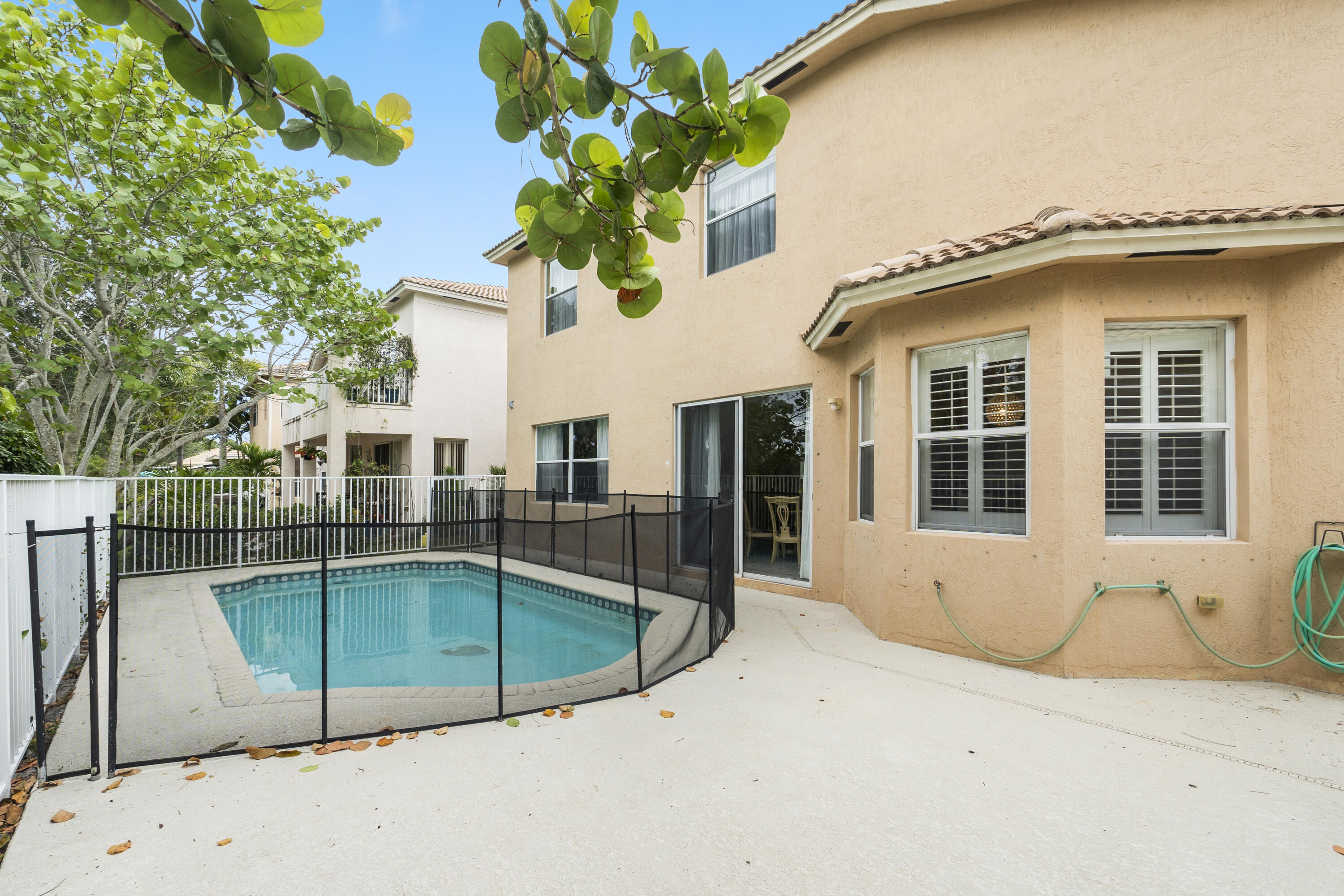 5725 Spanish River Road Fort Pierce, FL 34951 - Photo 29 of 31 Pool Area