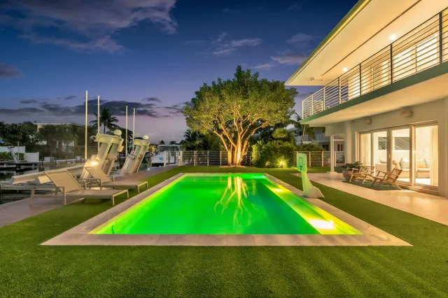 $2,999,000 | 165 Ocean Drive, Tavernier, FL 33070