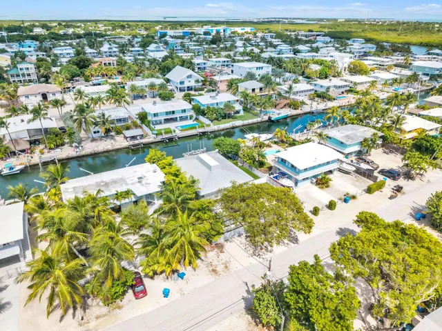 $2,999,000 | 165 Ocean Drive, Tavernier, FL 33070