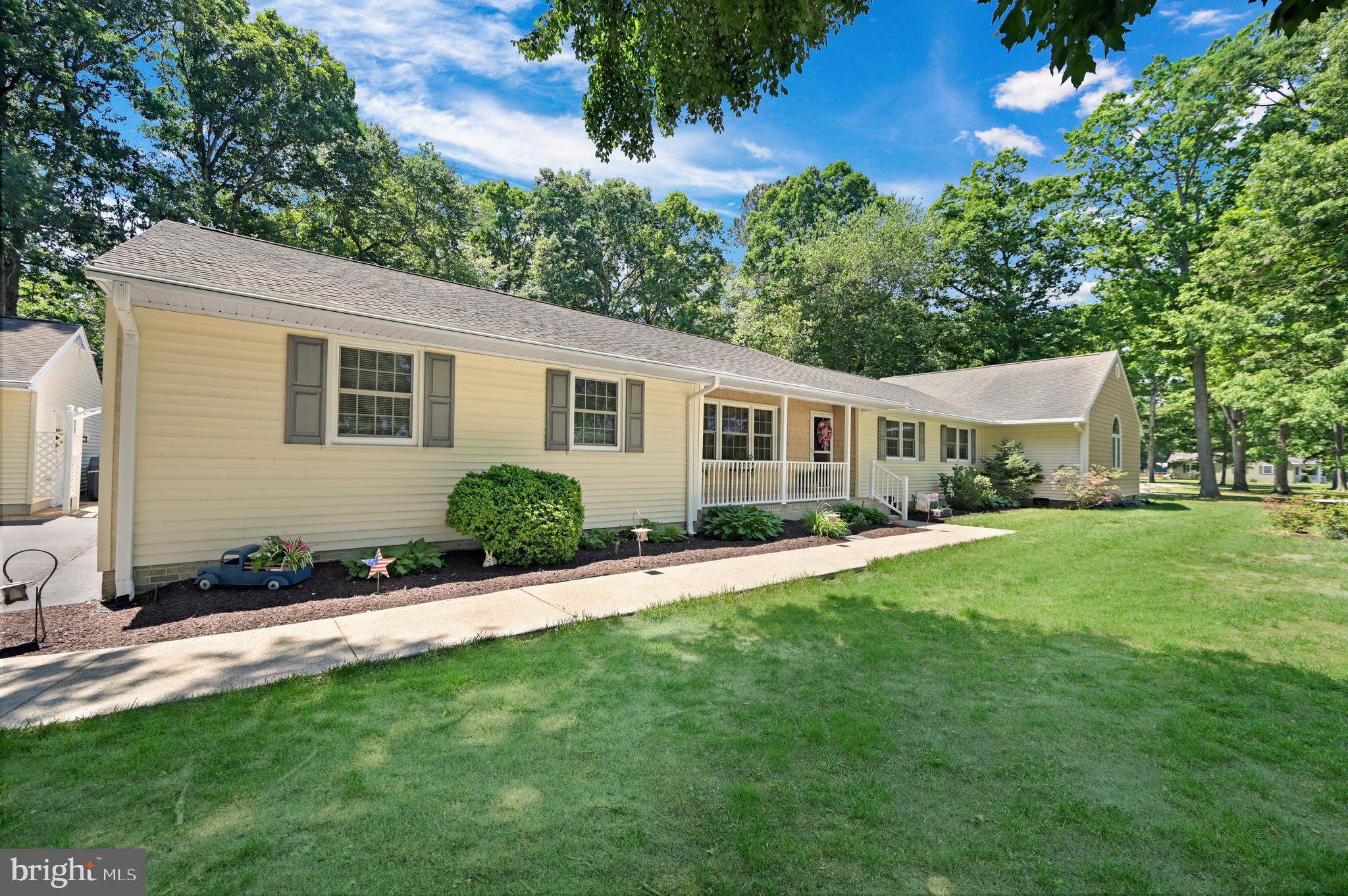 29455 West Line Road Delmar, MD 21875 - Photo 3 of 34