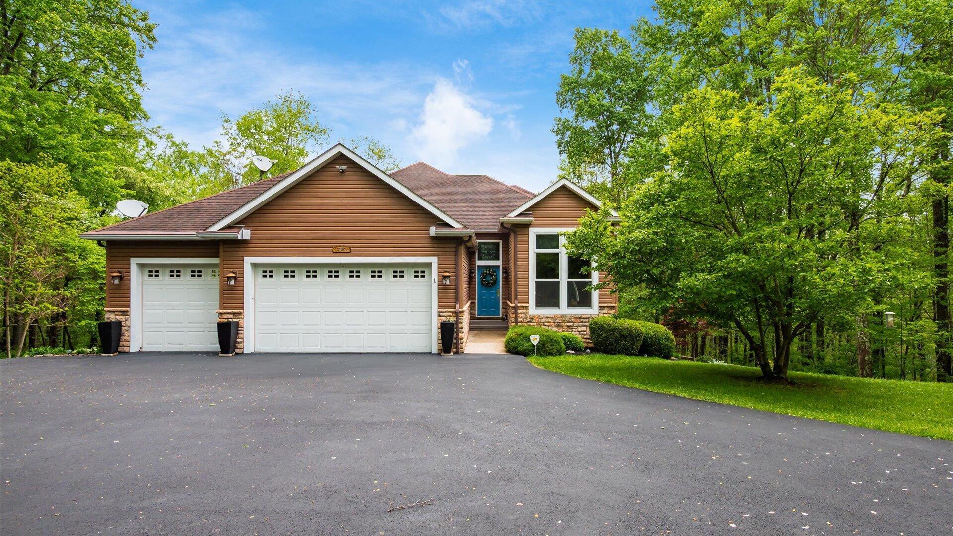 6202 Goss Road Sugar Grove, OH 43155 - Photo 6 of 97 06