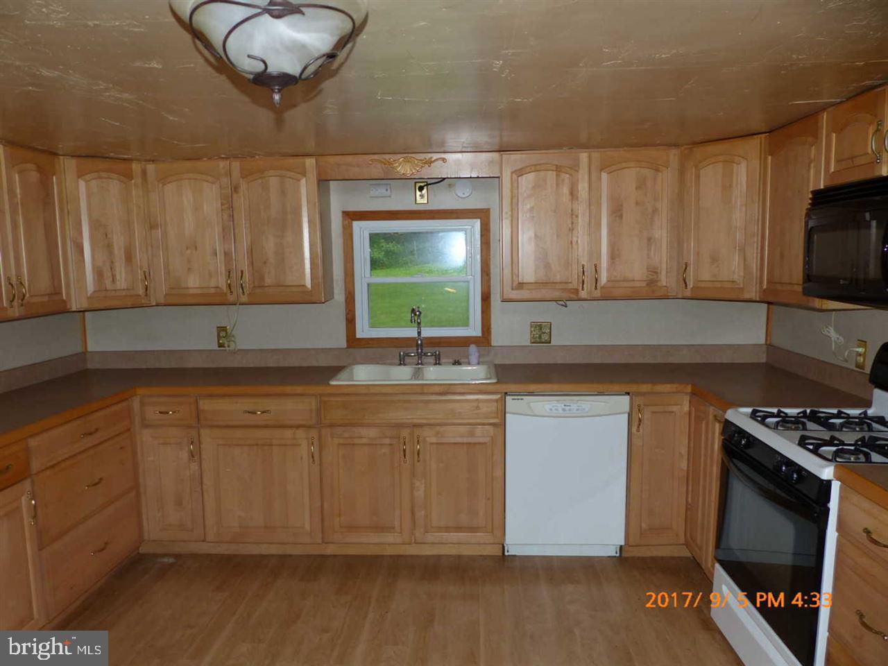 10740 Lucky Road Felton, PA 17322 - Photo 5 of 15 Gallery Image 5