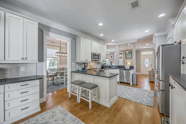 $1,100,000 | 100 Jordan Court, Charleston, SC 29492