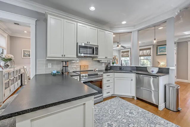 $1,100,000 | 100 Jordan Court, Charleston, SC 29492