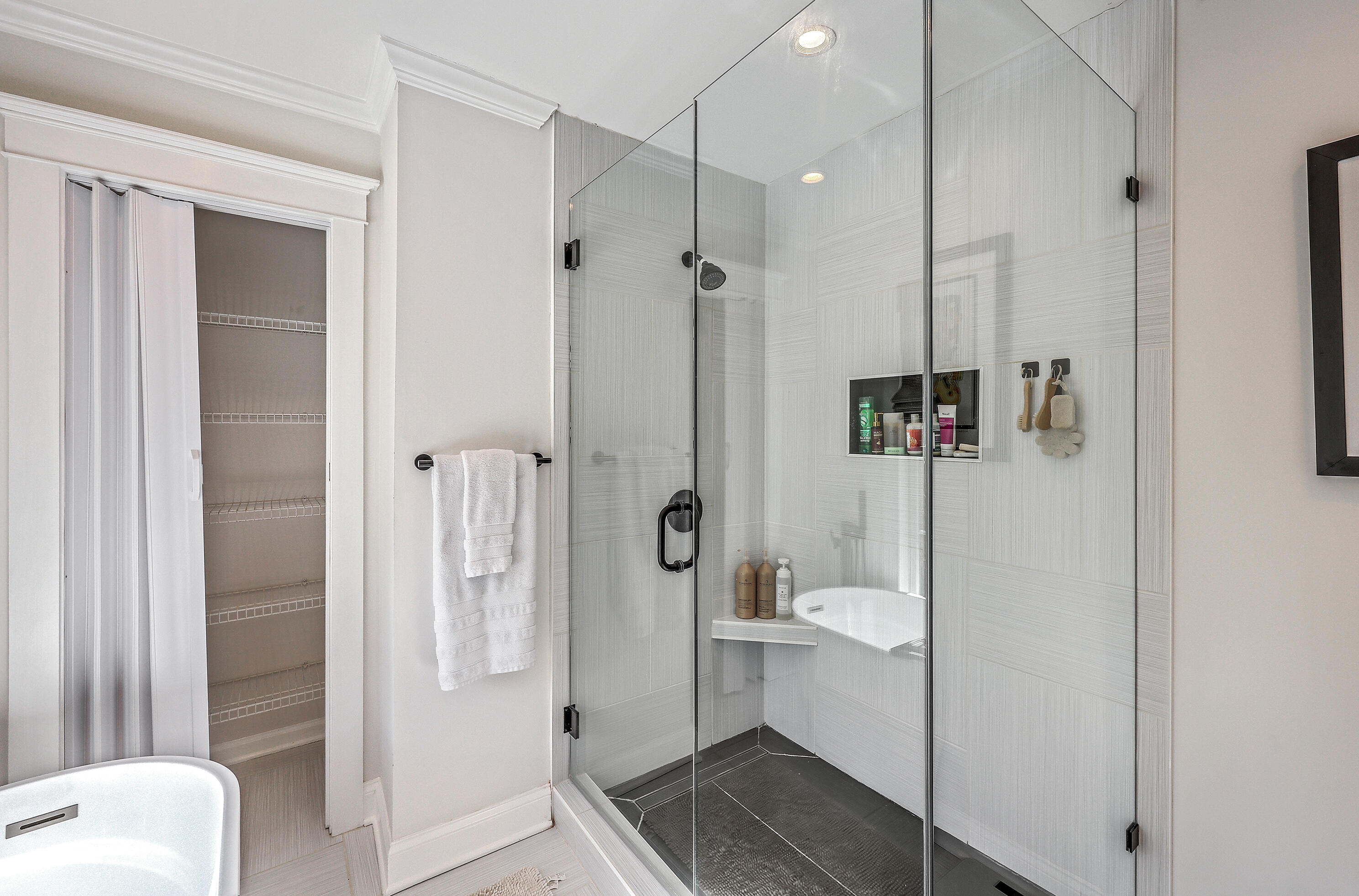 100 Jordan Court Charleston, SC 29492 - Photo 28 of 42 Master Bath