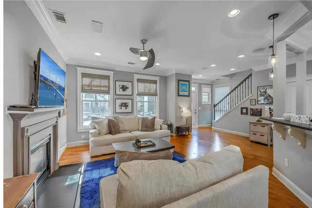 $1,100,000 | 100 Jordan Court, Charleston, SC 29492