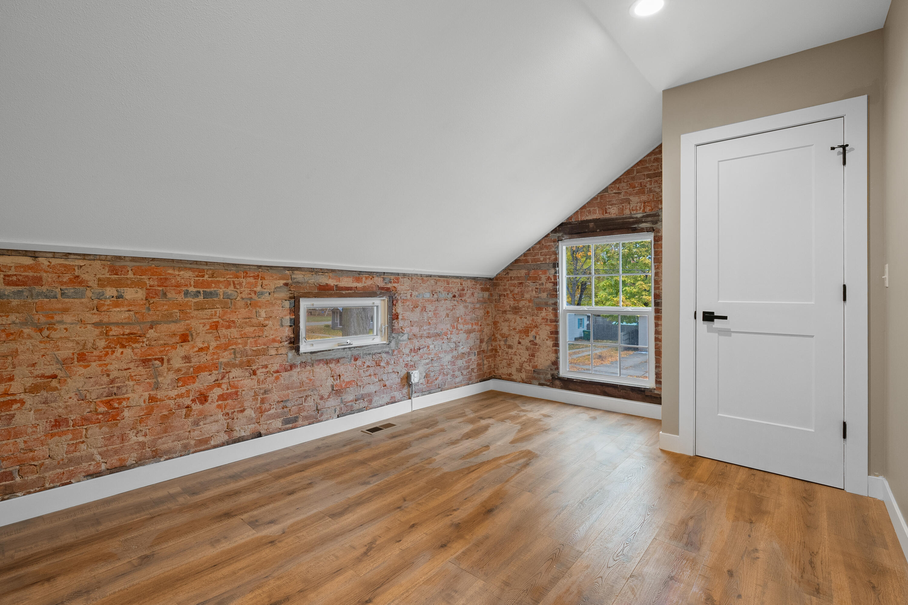 614 Walnut Street Three Rivers, MI 49093 - Photo 36 of 44 KW - Walnut St 614 Three Rivers 49093-28