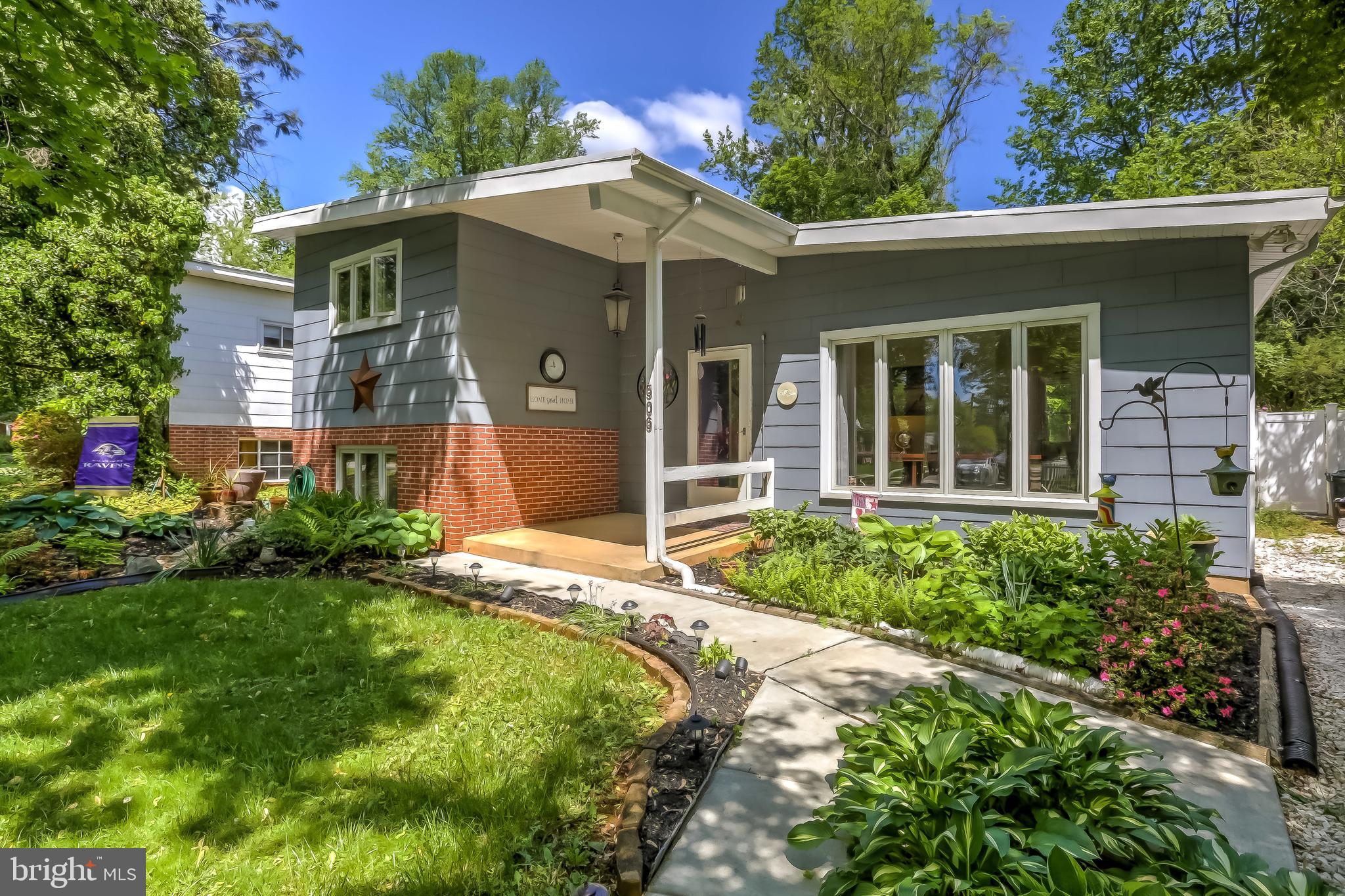 506 Upland Road Baltimore, MD 21208 - Photo 2 of 35 Lush landscaping