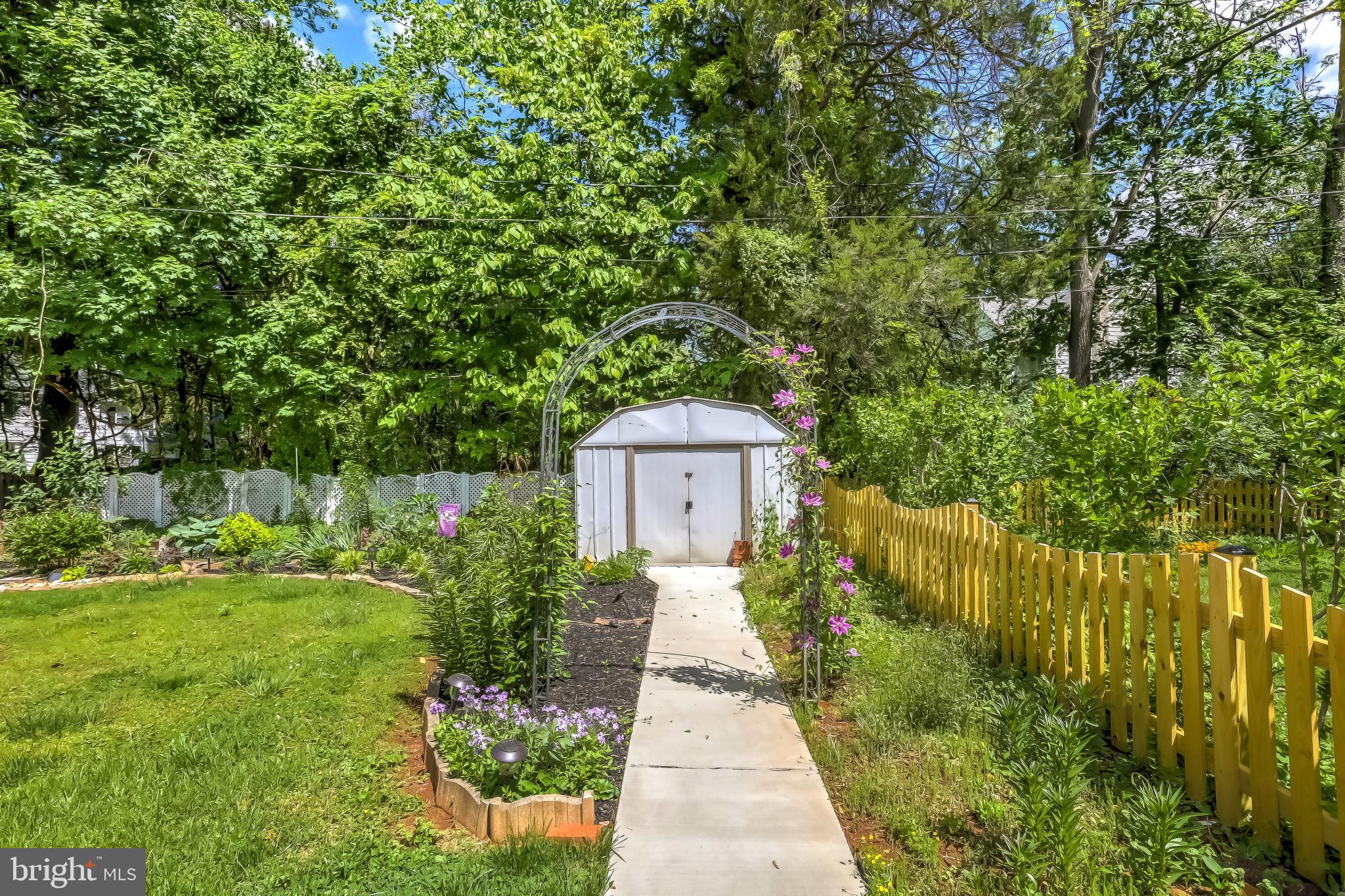 506 Upland Road Baltimore, MD 21208 - Photo 27 of 35 Outdoor space with shed