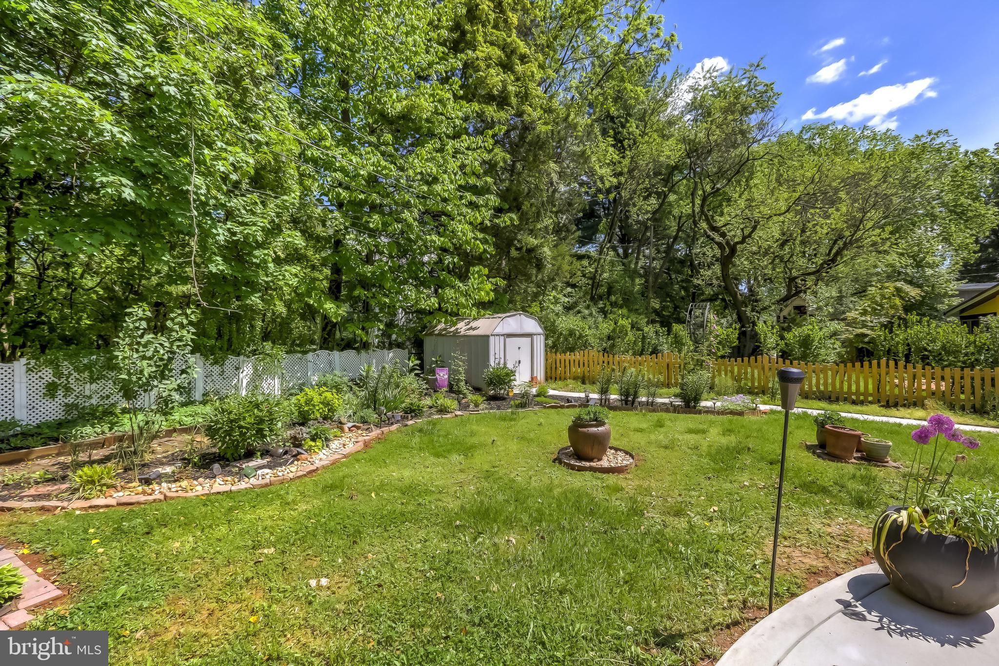 506 Upland Road Baltimore, MD 21208 - Photo 32 of 35 Lovingly-maintainted grounds
