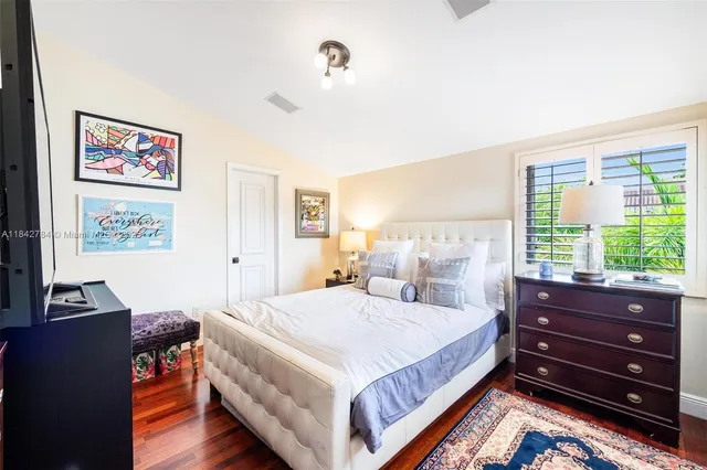 $3,199,000 | 2000 South Bayshore Drive, Unit 69, Miami, FL 33133