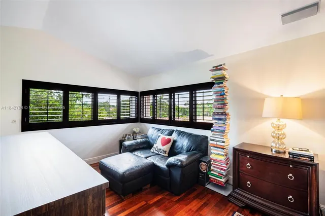 $3,199,000 | 2000 South Bayshore Drive, Unit 69, Miami, FL 33133