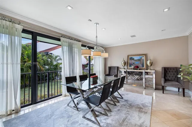 $3,199,000 | 2000 South Bayshore Drive, Unit 69, Miami, FL 33133