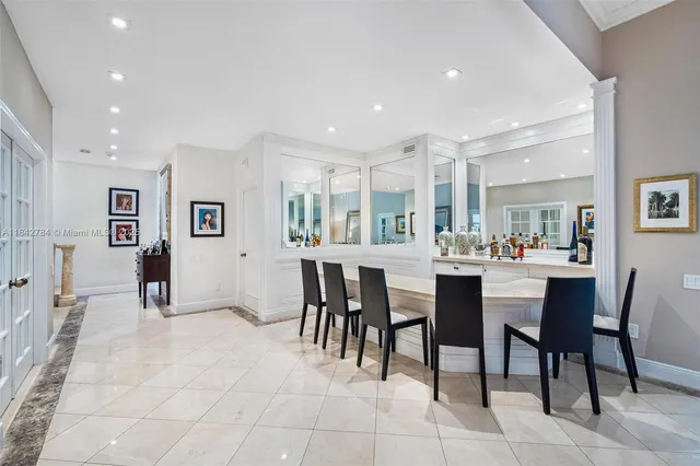 $3,199,000 | 2000 South Bayshore Drive, Unit 69, Miami, FL 33133