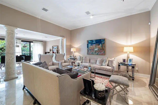 $3,199,000 | 2000 South Bayshore Drive, Unit 69, Miami, FL 33133