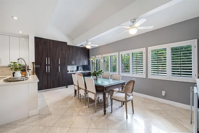 $3,199,000 | 2000 South Bayshore Drive, Unit 69, Miami, FL 33133