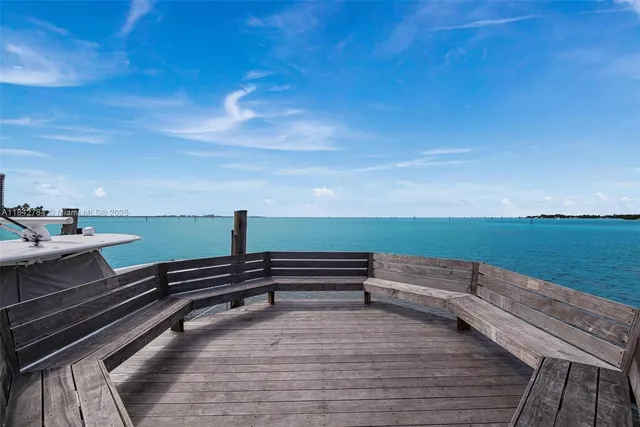 $3,199,000 | 2000 South Bayshore Drive, Unit 69, Miami, FL 33133