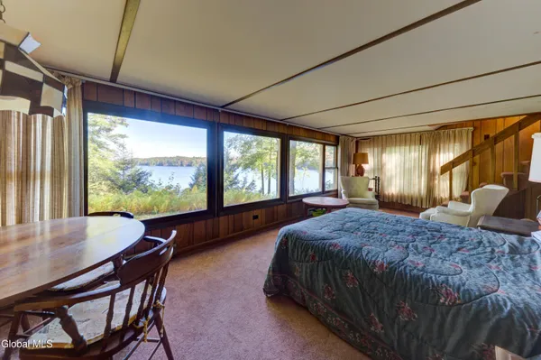 $849,000 | 186 South Shore Road, Lake Pleasant, NY 12108