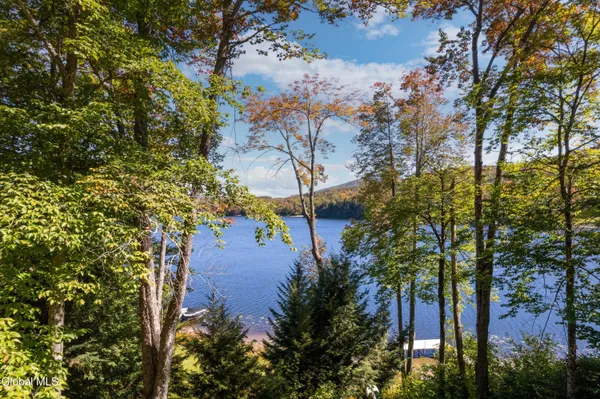 $849,000 | 186 South Shore Road, Lake Pleasant, NY 12108