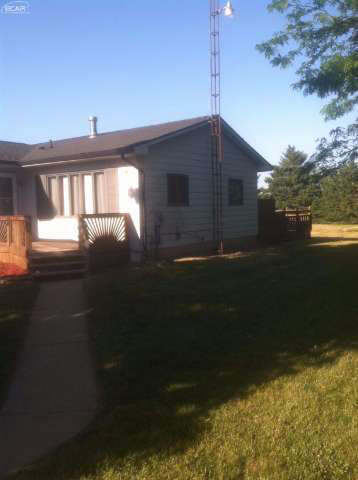 2101 South New Lothrop Road Lennon, MI 48449 - Photo 26 of 27 21181772-25.JPG