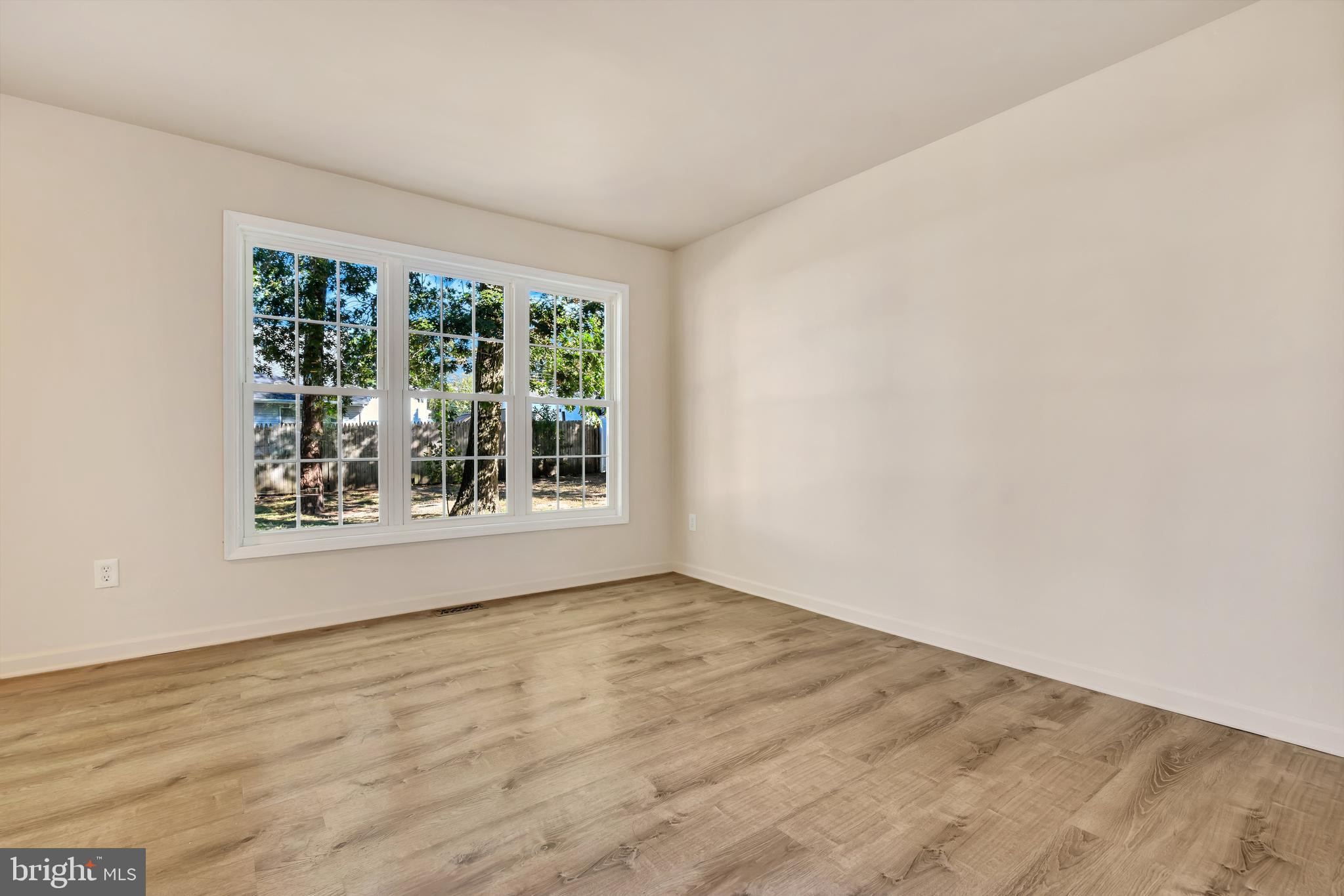 165 Stowaway Road Manahawkin, NJ 08050 - Photo 17 of 45