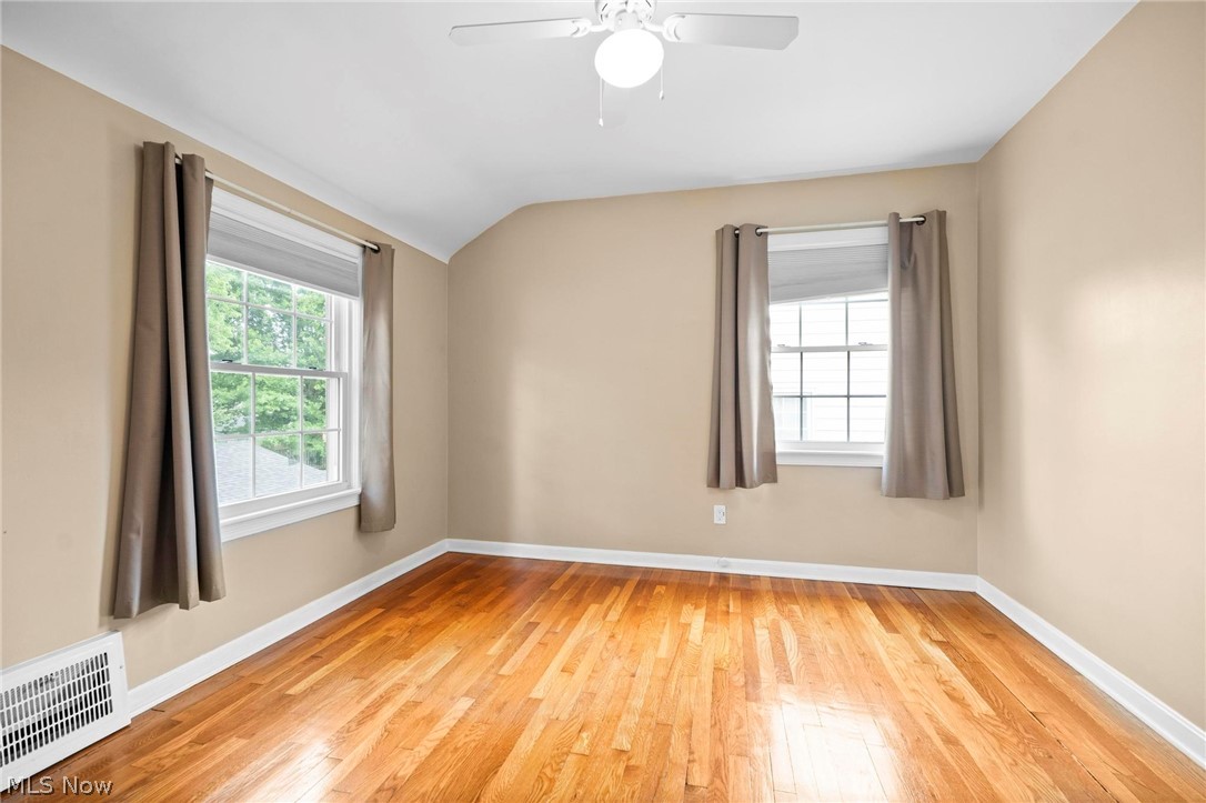 1272 Gordon Road Lyndhurst, OH 44124 - Photo 21 of 30 Gallery Image 21