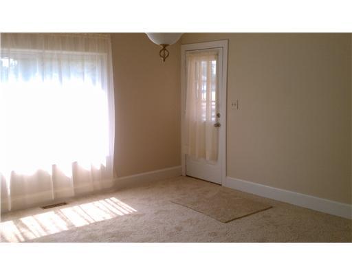 2794 Springfield Jamestown Road Springfield, OH 45505 - Photo 3 of 12
