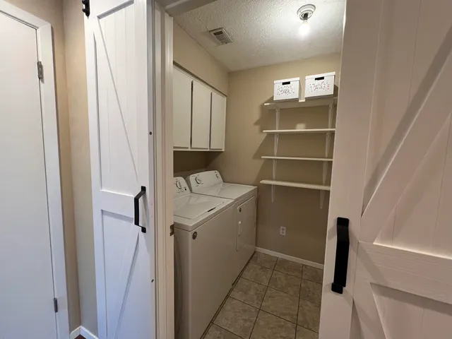 $1,700 | 116 Dawn, Unit B, Horseshoe Bay, TX 78657