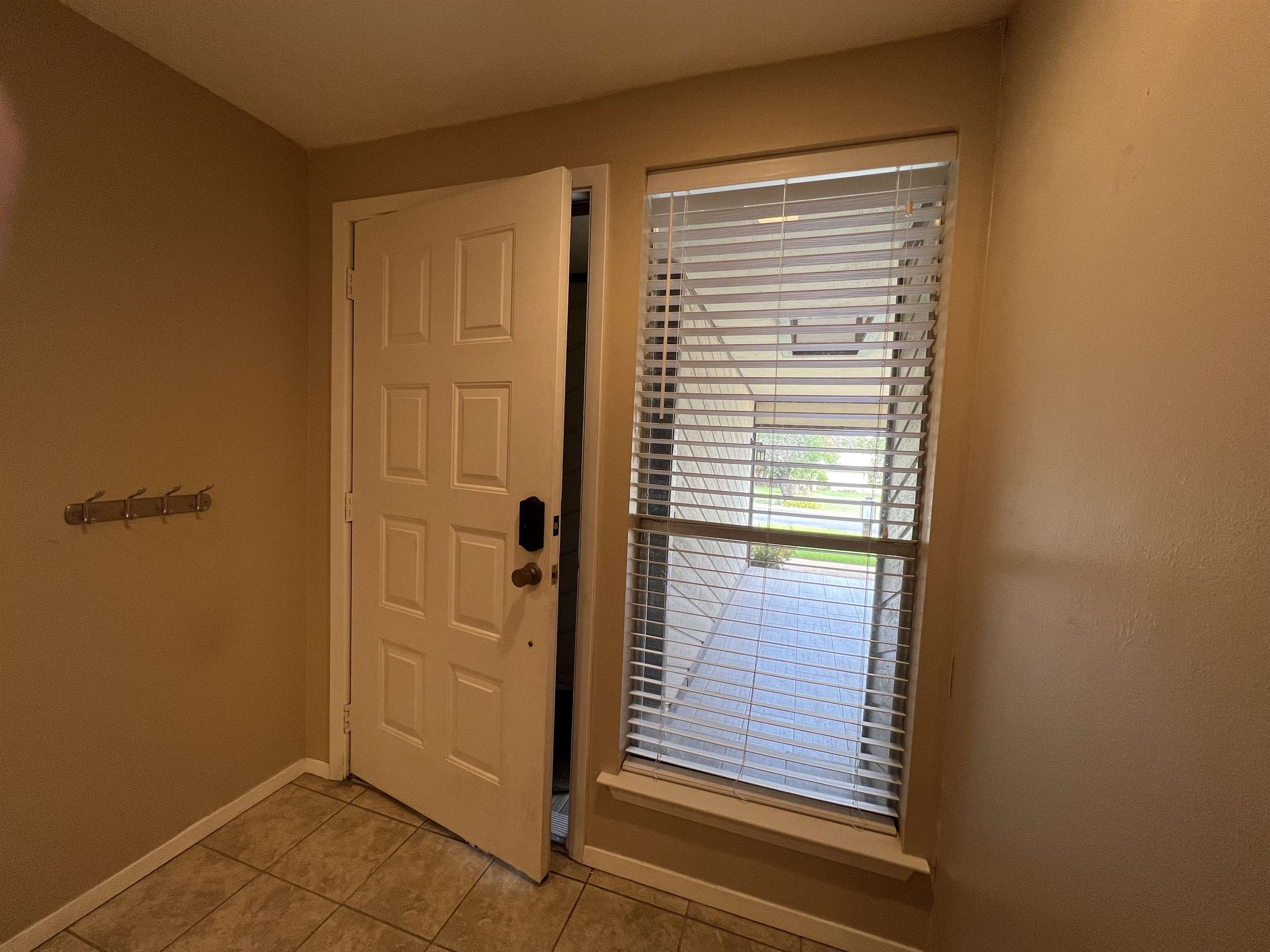 116 Dawn, Unit B Horseshoe Bay, TX 78657 - Photo 7 of 24