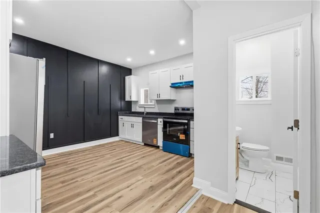 $225,000 | 141 West 15th Avenue, Homestead, PA 15120