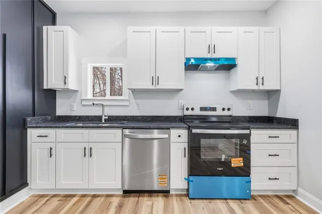 $225,000 | 141 West 15th Avenue, Homestead, PA 15120