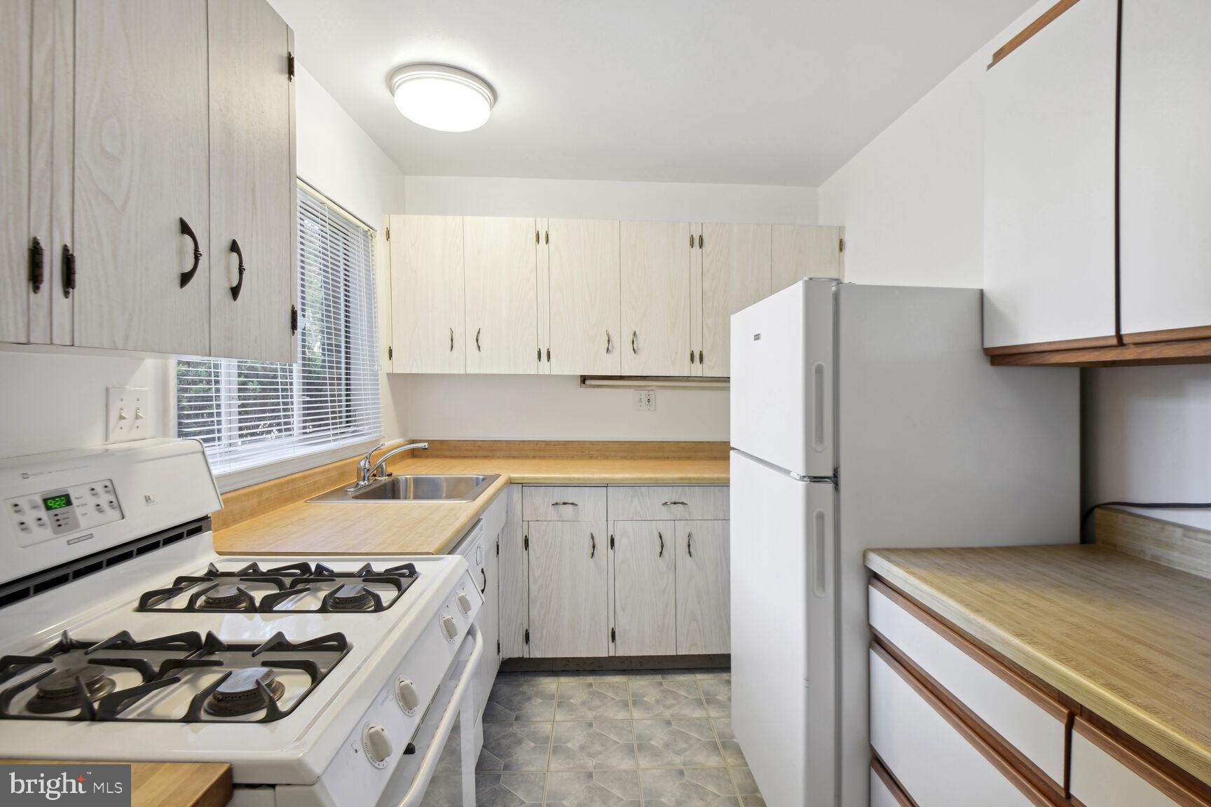 7319 Leesville Boulevard Springfield, VA 22151 - Photo 6 of 15