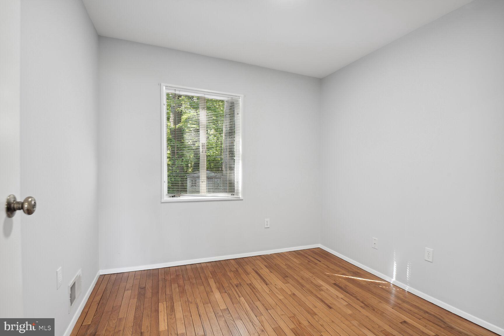 7319 Leesville Boulevard Springfield, VA 22151 - Photo 7 of 15