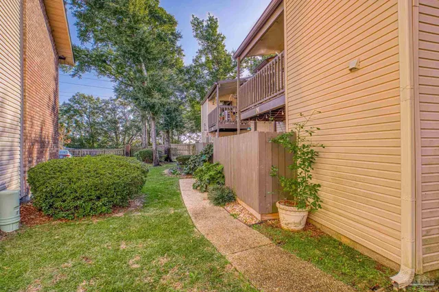 $184,900 | 2201 Scenic Highway, Unit N6, Pensacola, FL 32503