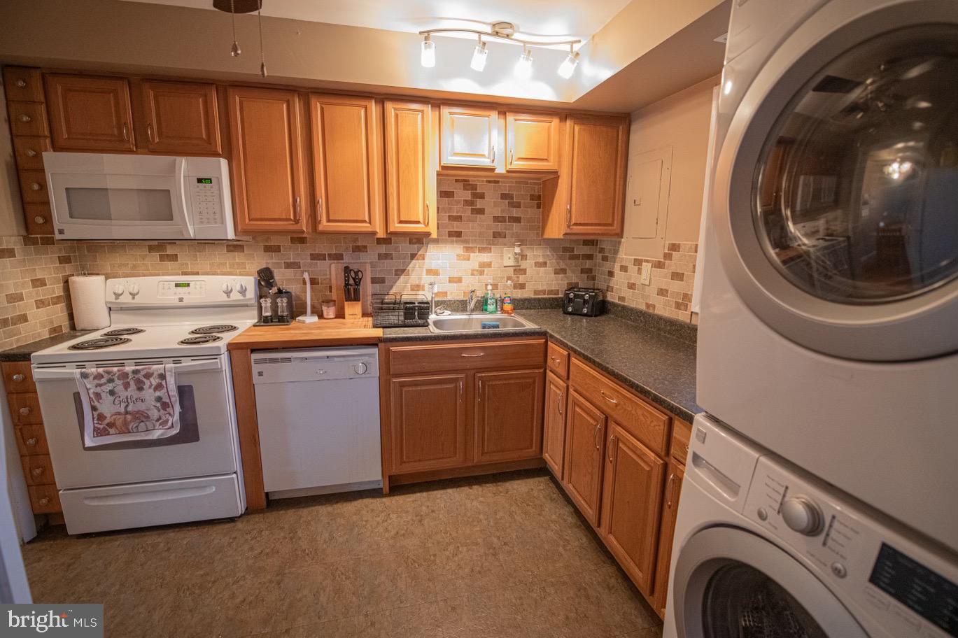 1604 Wogan Road York, PA 17404 - Photo 5 of 17 Gallery Image 5