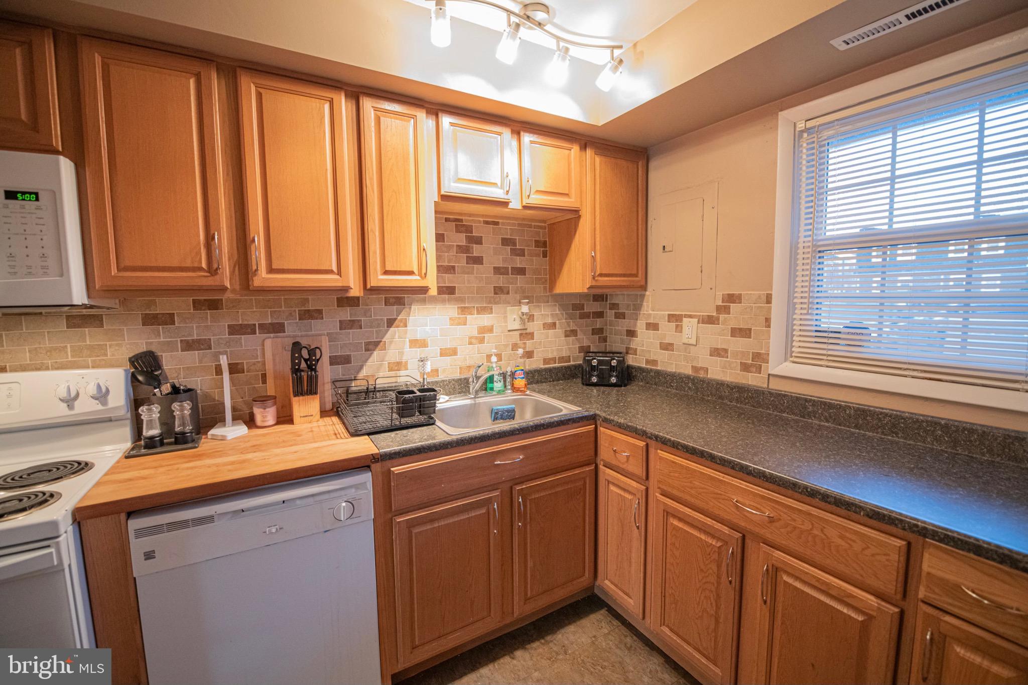 1604 Wogan Road York, PA 17404 - Photo 6 of 17 Gallery Image 6