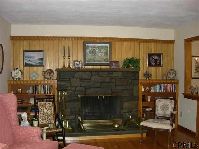 25 Denison Road Colonie, NY 12309 - Photo 2 of 25 Photo 2