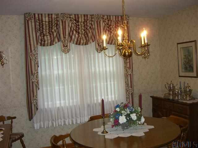 25 Denison Road Colonie, NY 12309 - Photo 4 of 25 Photo 4