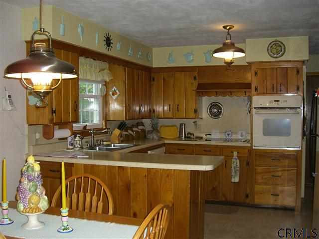 25 Denison Road Colonie, NY 12309 - Photo 8 of 25 Photo 8