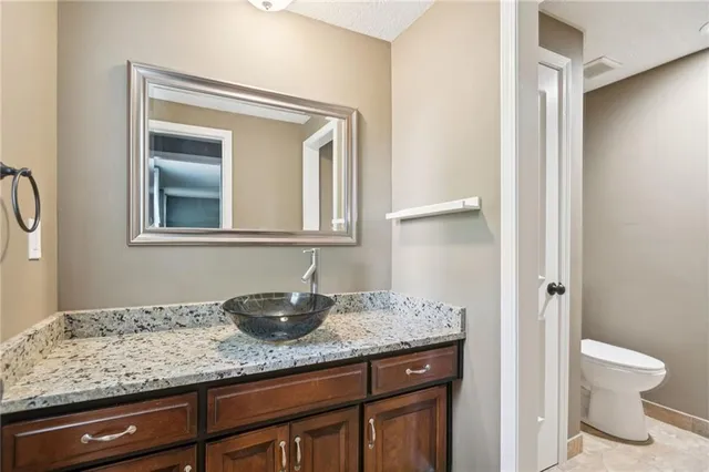 $389,000 | 5408 Northwest 58 Terrace, Kansas City, MO 64151