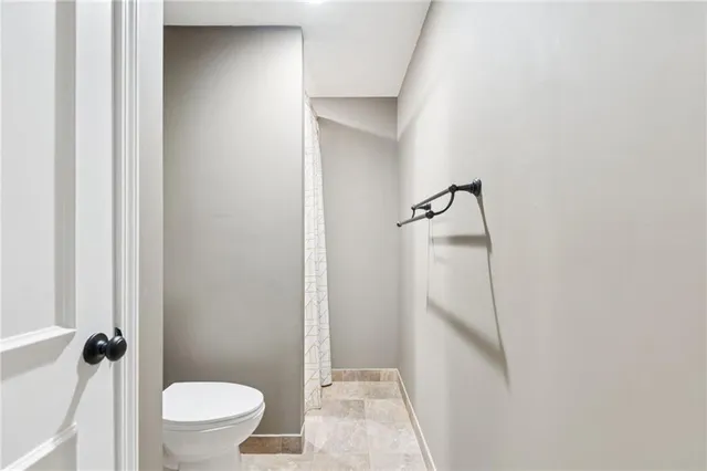 $389,000 | 5408 Northwest 58 Terrace, Kansas City, MO 64151