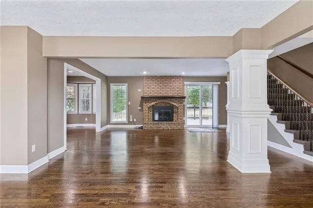 $389,000 | 5408 Northwest 58 Terrace, Kansas City, MO 64151