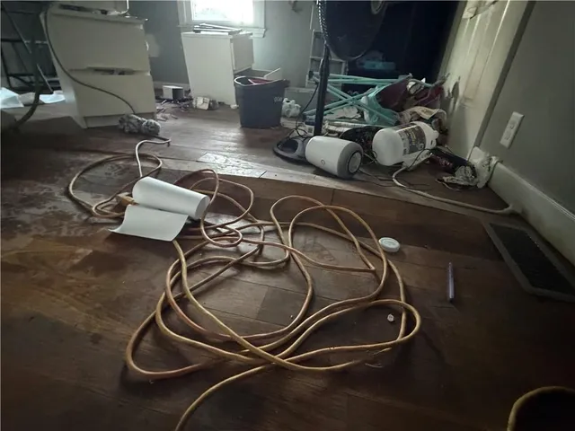 $140,000 | 104 North Hughes Street, Windsor, MO 65360