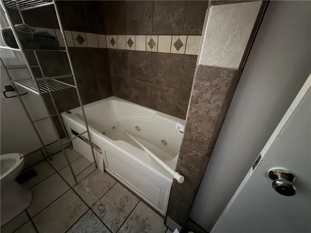 $140,000 | 104 North Hughes Street, Windsor, MO 65360