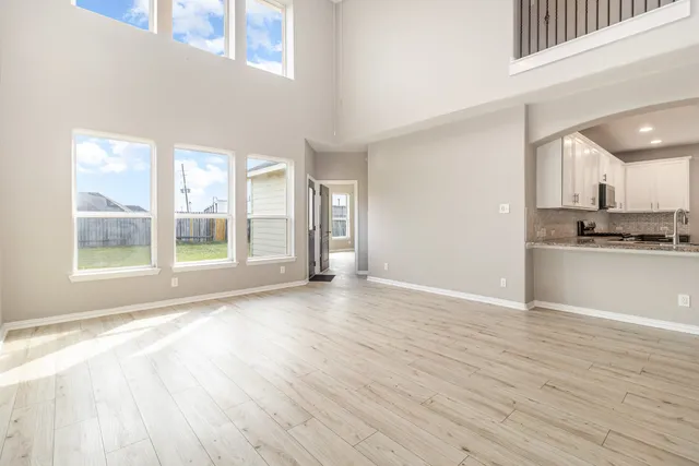 $364,000 | 9915 Sterling Village Drive, Rosharon, TX 77583