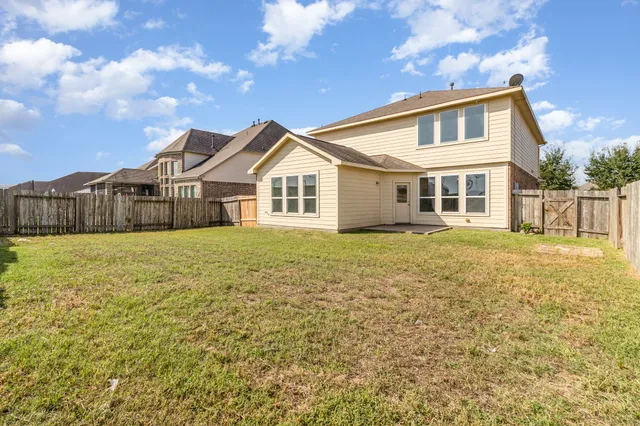 $364,000 | 9915 Sterling Village Drive, Rosharon, TX 77583