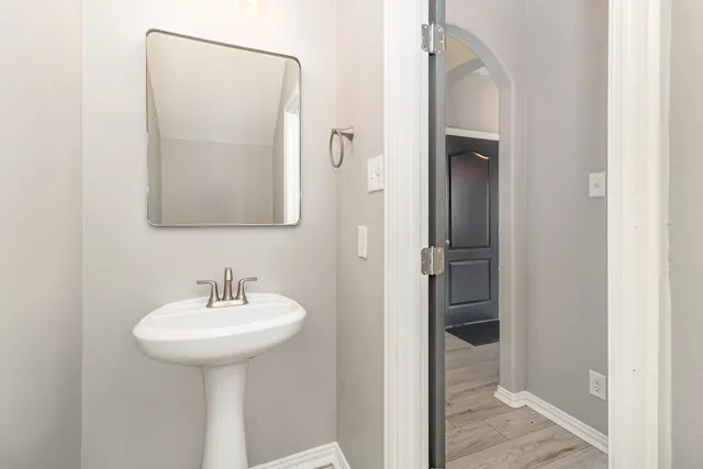 $364,000 | 9915 Sterling Village Drive, Rosharon, TX 77583