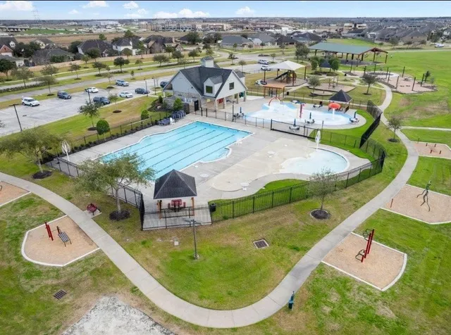 $364,000 | 9915 Sterling Village Drive, Rosharon, TX 77583