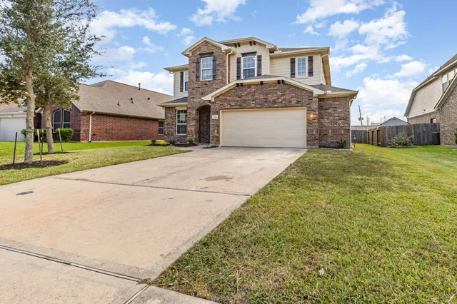 $364,000 | 9915 Sterling Village Drive, Rosharon, TX 77583