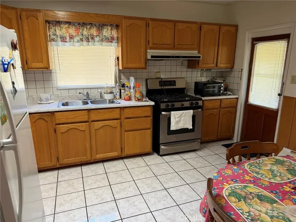 $789,000 | 2454 California Street, Huntington Park, CA 90255